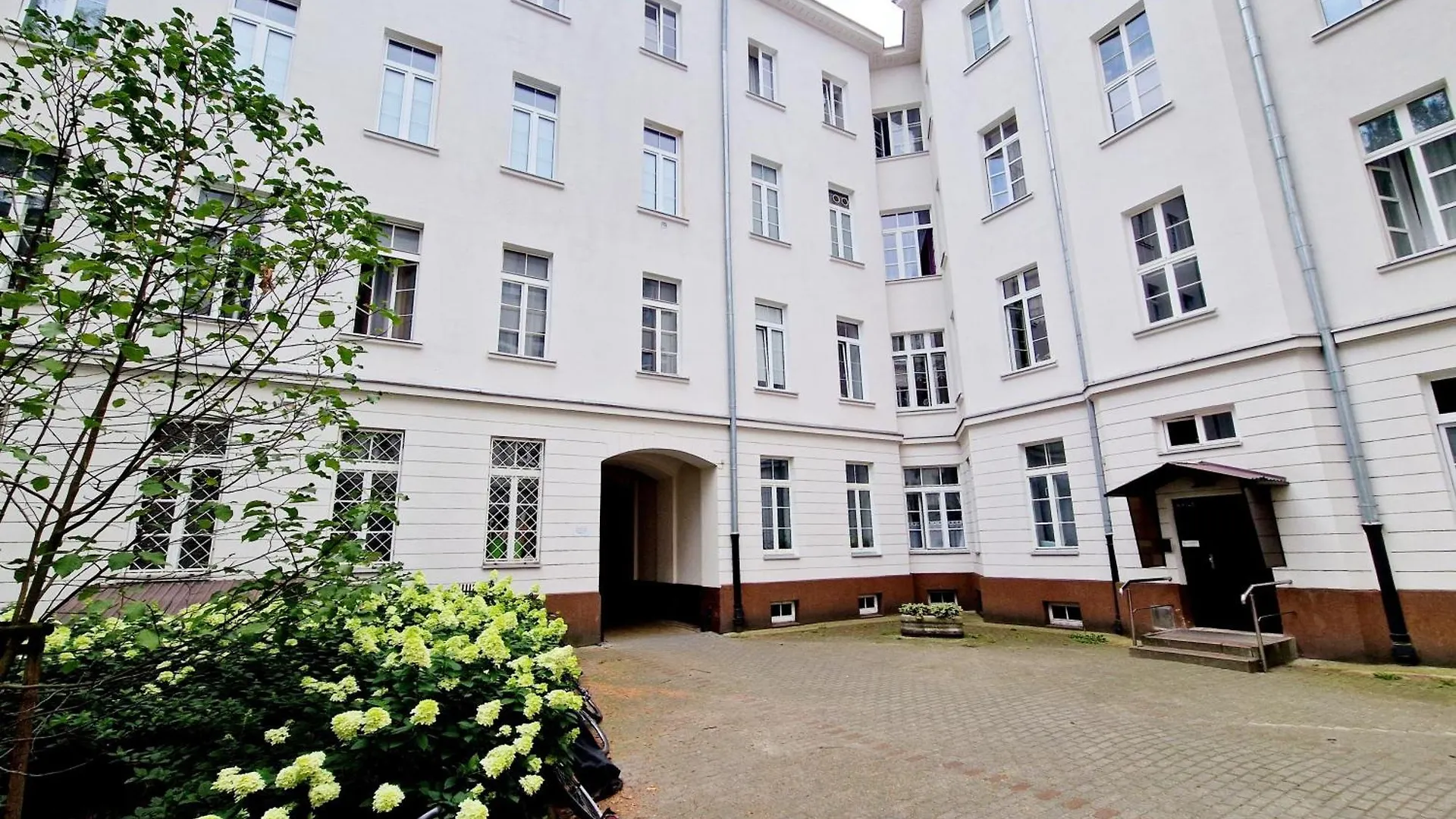 J&W Apartments Elektoralna Cozy Flat Warsaw Poland