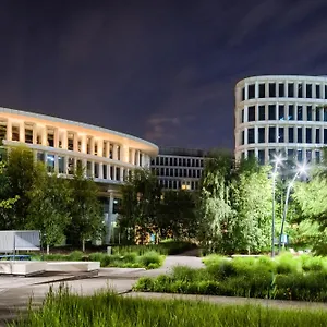 Hotel Sound Garden Airport, Warschau
