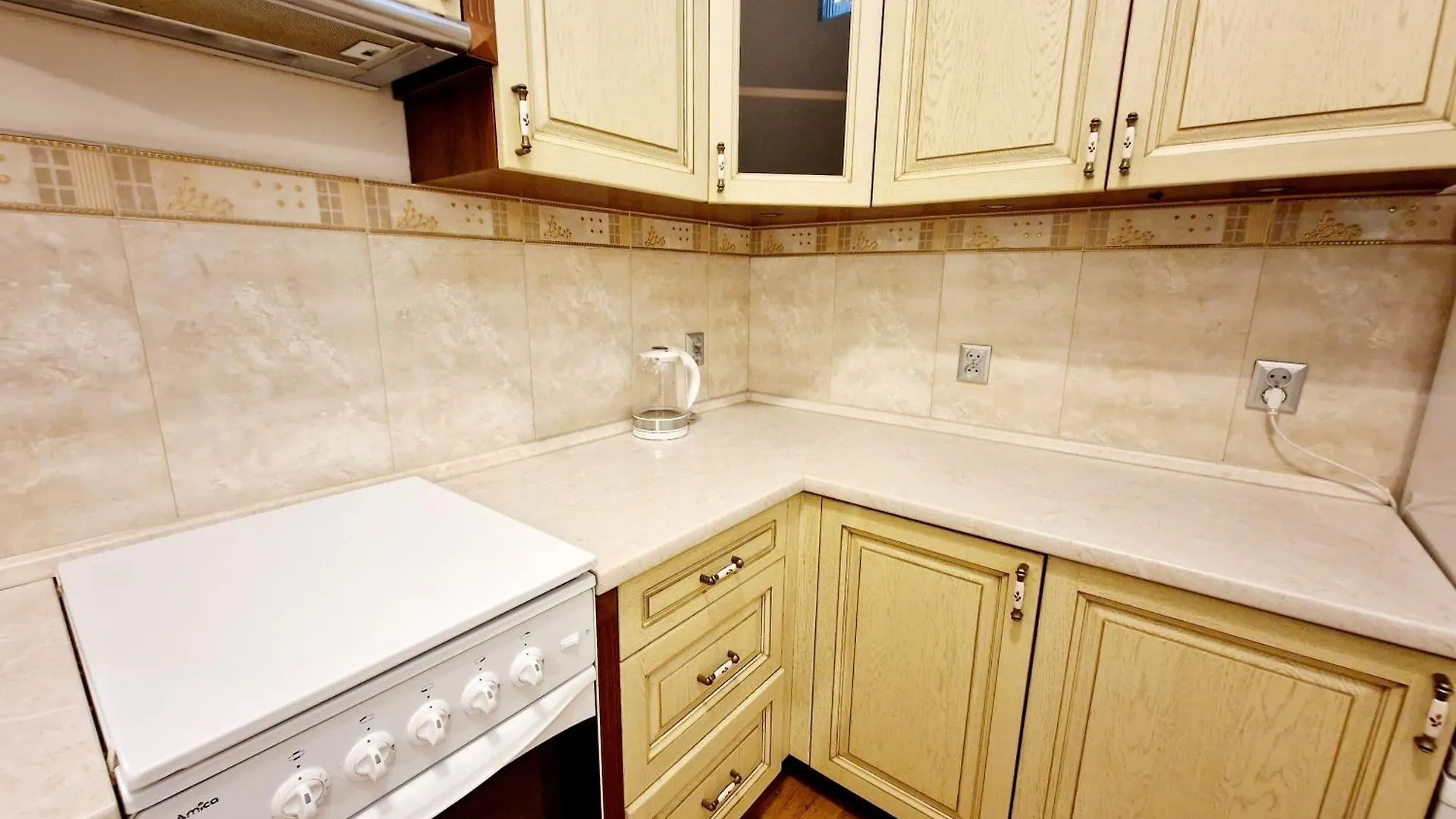 J&W Apartments Elektoralna Cozy Flat Varşova